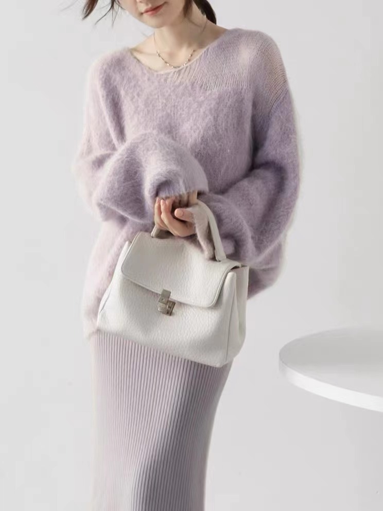 Autumn And Winter Soft And Waxy Loose Lazy Style Knitted Sweater Women's Solid Color Versatile Gentle Top