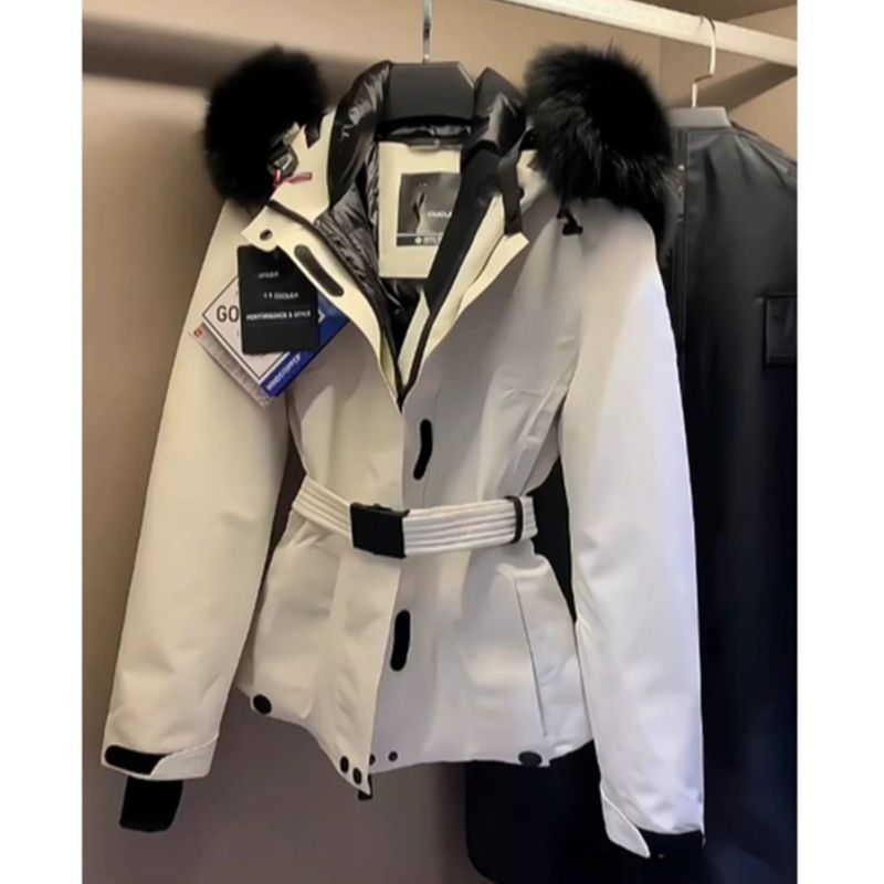 High-end And Stylish Hooded, Fitted White Duck Down Jacket